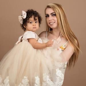 Meet your Posher, Emelia